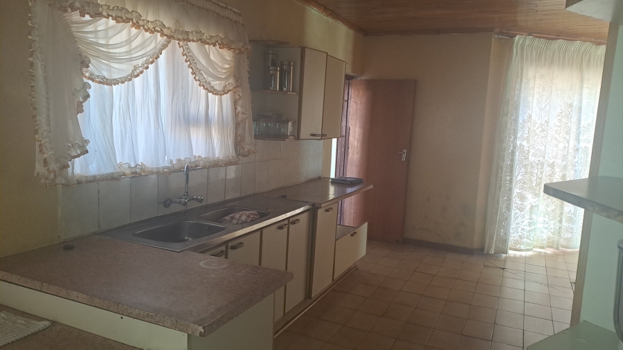 4 Bedroom Property for Sale in Mdantsane Nu 17 Eastern Cape